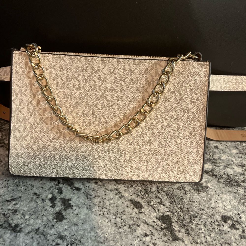 Michael Kors Belt Bag Fanny Pack White MK Monogram Signature Zipper Top Chain